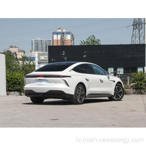 Karsti pārdodot ķīniešu EV ātru elektrisko automašīnu luksusa elektrisko transportlīdzekļu klāstu 666km AWD RWD